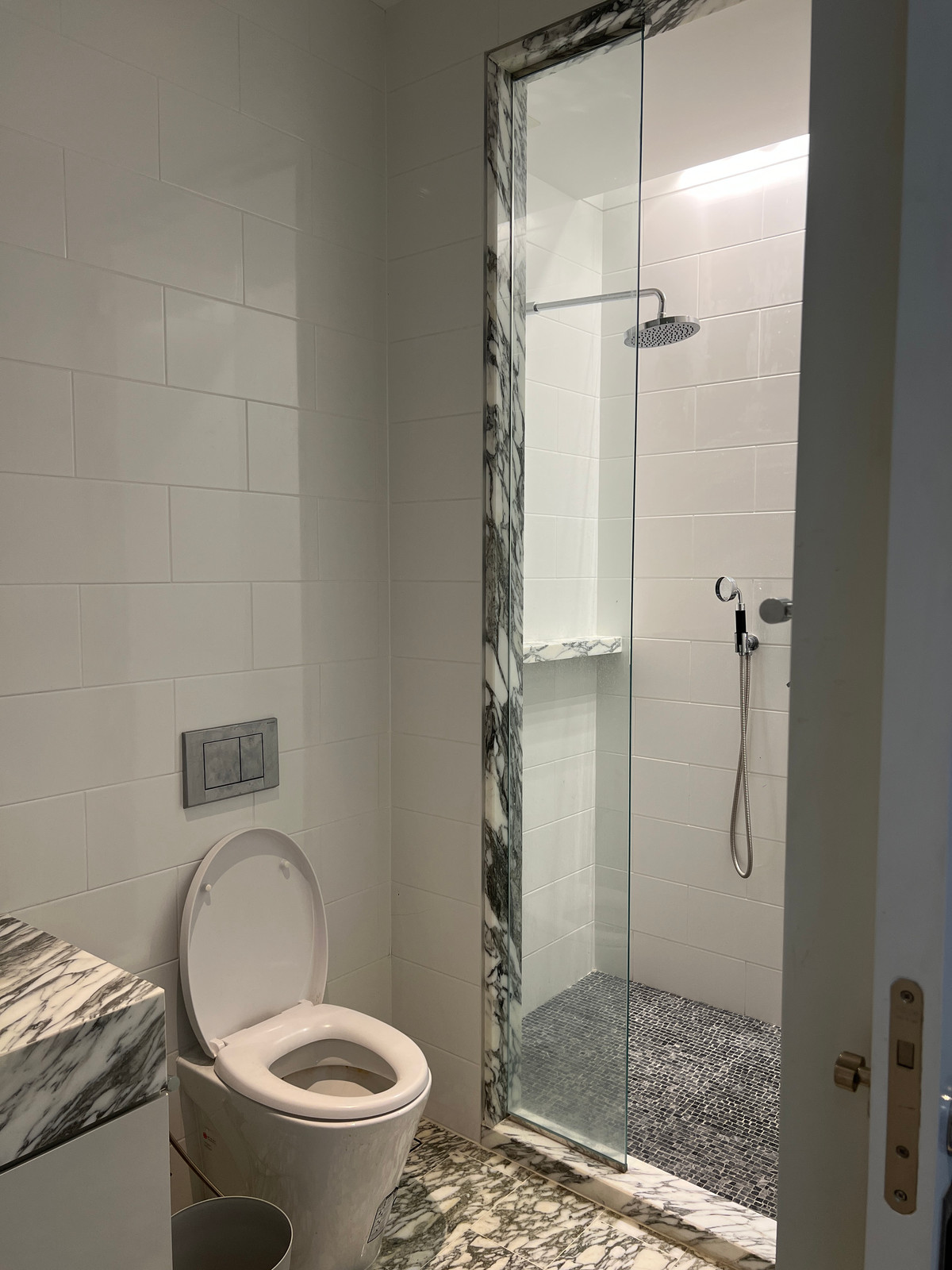 ขายคอนโดสาทร นราธิวาส : 🚨🔥 ขายด่วน | Ritz-Carlton Residences | 3 นอน | 211 ตร.ม. | ชั้น 28 | 65 ล้าน ALL-IN ⚡ ไม่มีค่าโอน ⚡ ไม่มีภาษี ⚡ ไม่มีค่าใช้จ่ายเพิ่ม | ~308K/ตร.ม. เทียบตลาด 440K/ตร.ม. 💰 ต่ำกว่าตลาด 30% 🏙️