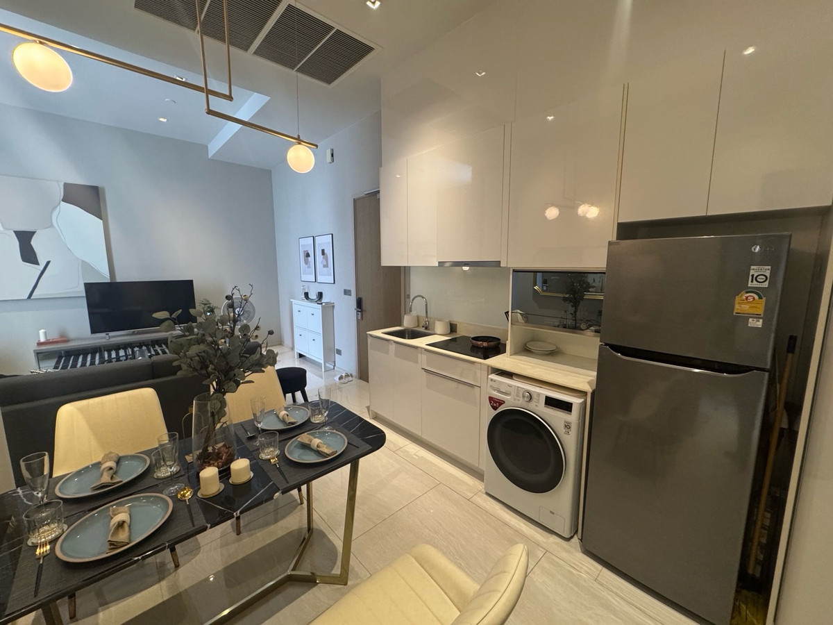 For RentCondoSilom, Saladaeng, Bangrak : For Rent Ashton Silom 2 Bedroom price 70,000 baht contact 0869017364