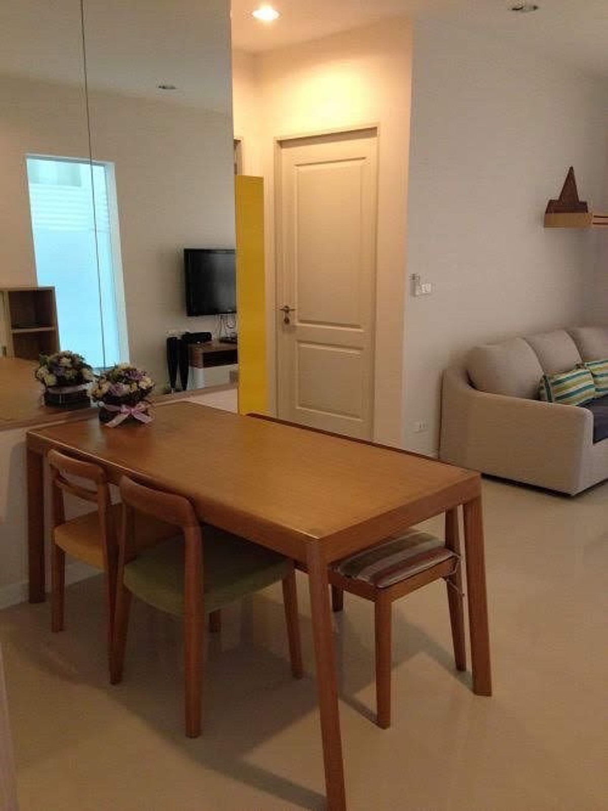 For RentCondoWongwianyai, Charoennakor : (For rent) Q Huuse Sathorn 2-BR 64.4 Sq.m., fully furnished, electrical appliances, high floor, open view ㅡ Near 🚆BTS Krung Thonburi