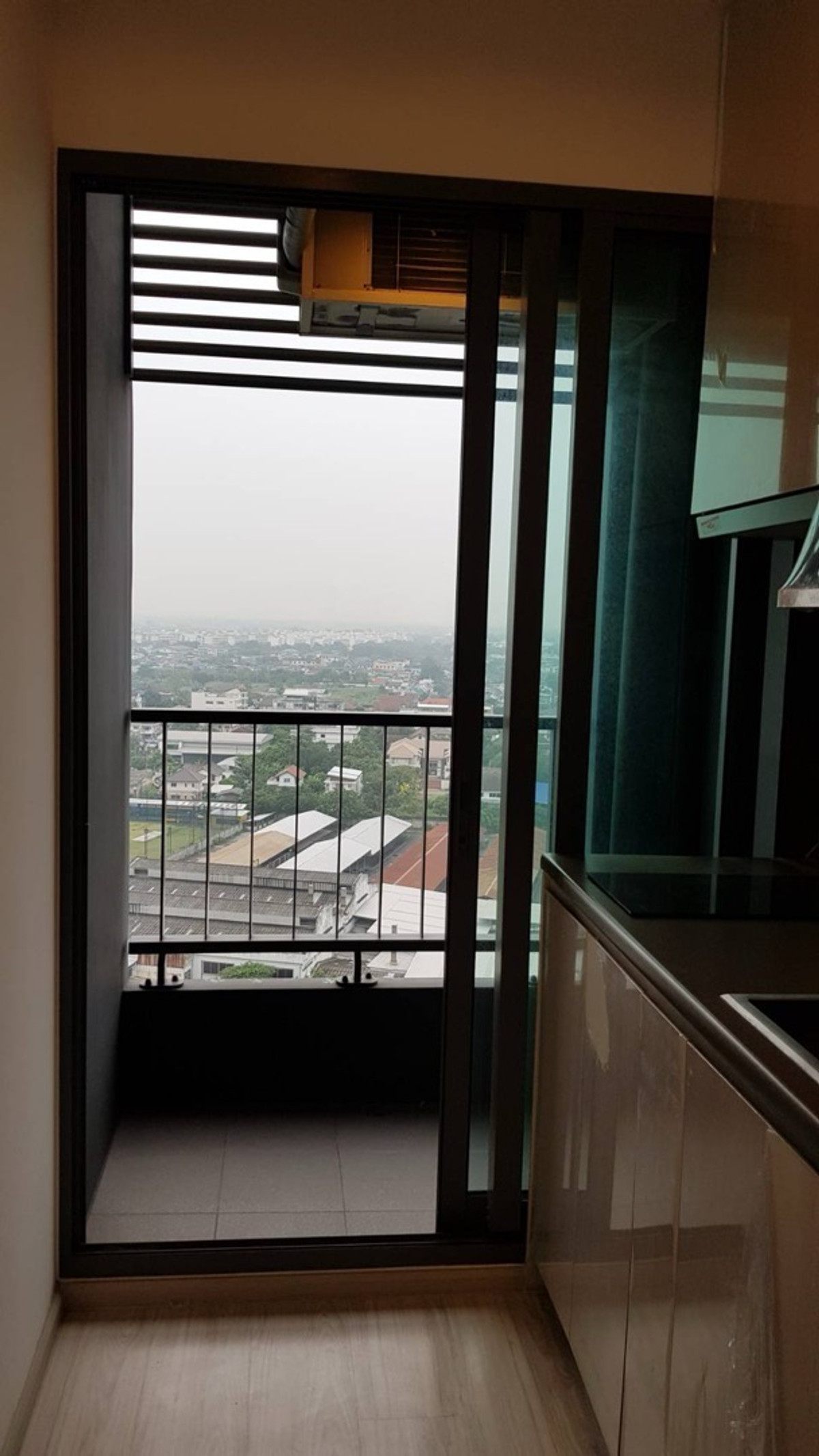 ให้เช่าคอนโดบางนา แบริ่ง ลาซาล : ให้เช่า 📍 IDEO Mobi Sukhumvit Eastgate 📍 เฟอร์นิเจอร์ และ เครื่องใช้ไฟฟ้าครบ ใกล้ BTS บางนา