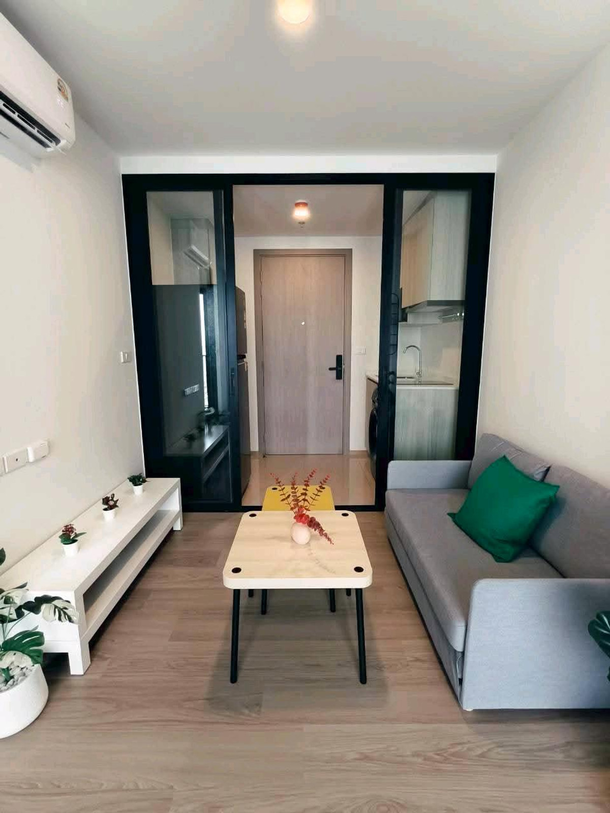 ให้เช่าคอนโดปิ่นเกล้า จรัญสนิทวงศ์ : โครงการใหม่ ห้องมือ 1 เพียง 200 ม MRT บางขุนนท์ พร้อมเข้าอยู่