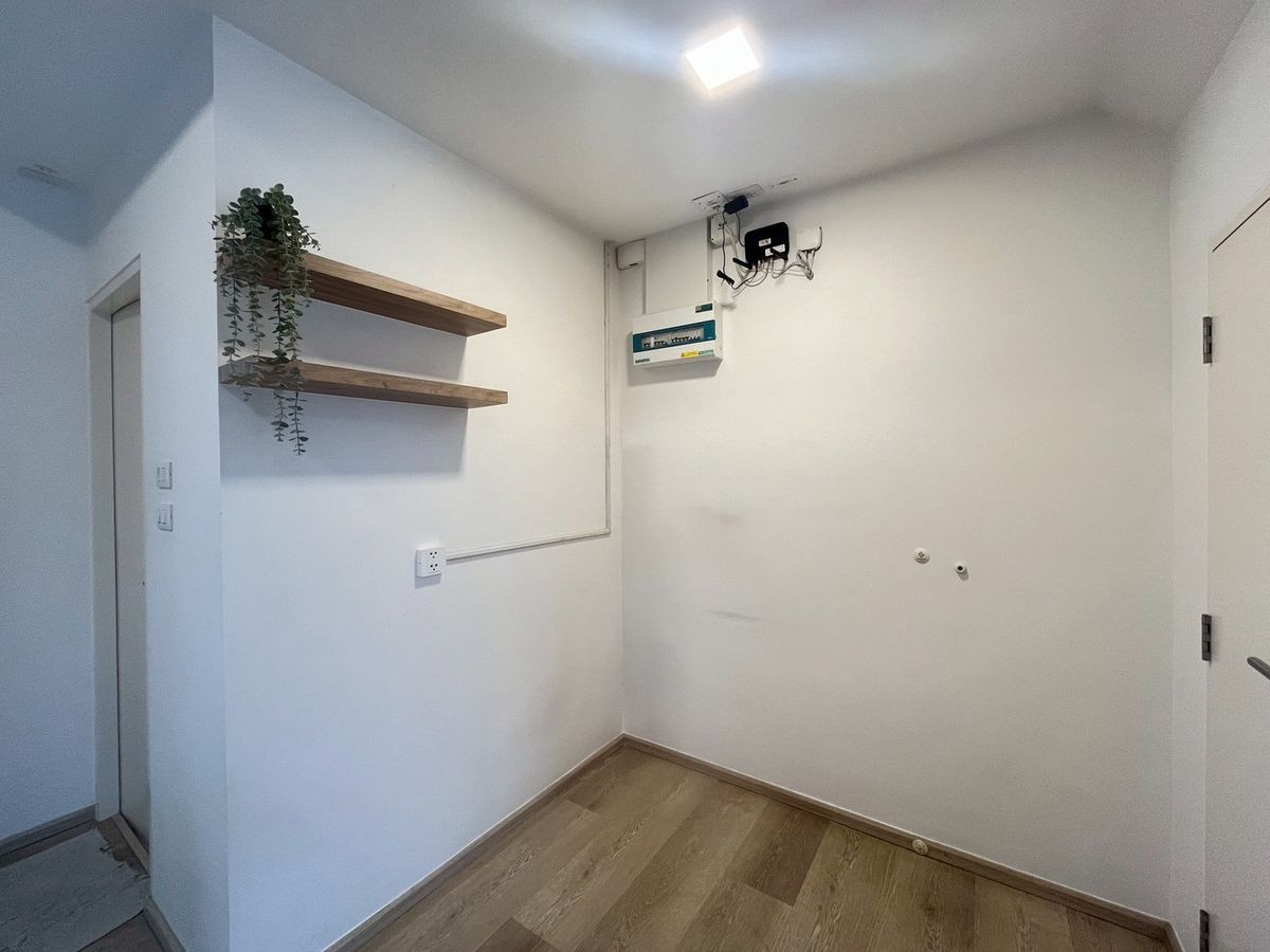 For RentTownhomeBangna, Bearing, Lasalle : 2-story townhome with furniture, beautifully decorated, for rent in Bangna-Bang Kaeo area. Near Ramkhamhaeng University Bangna campus only 700 meters.