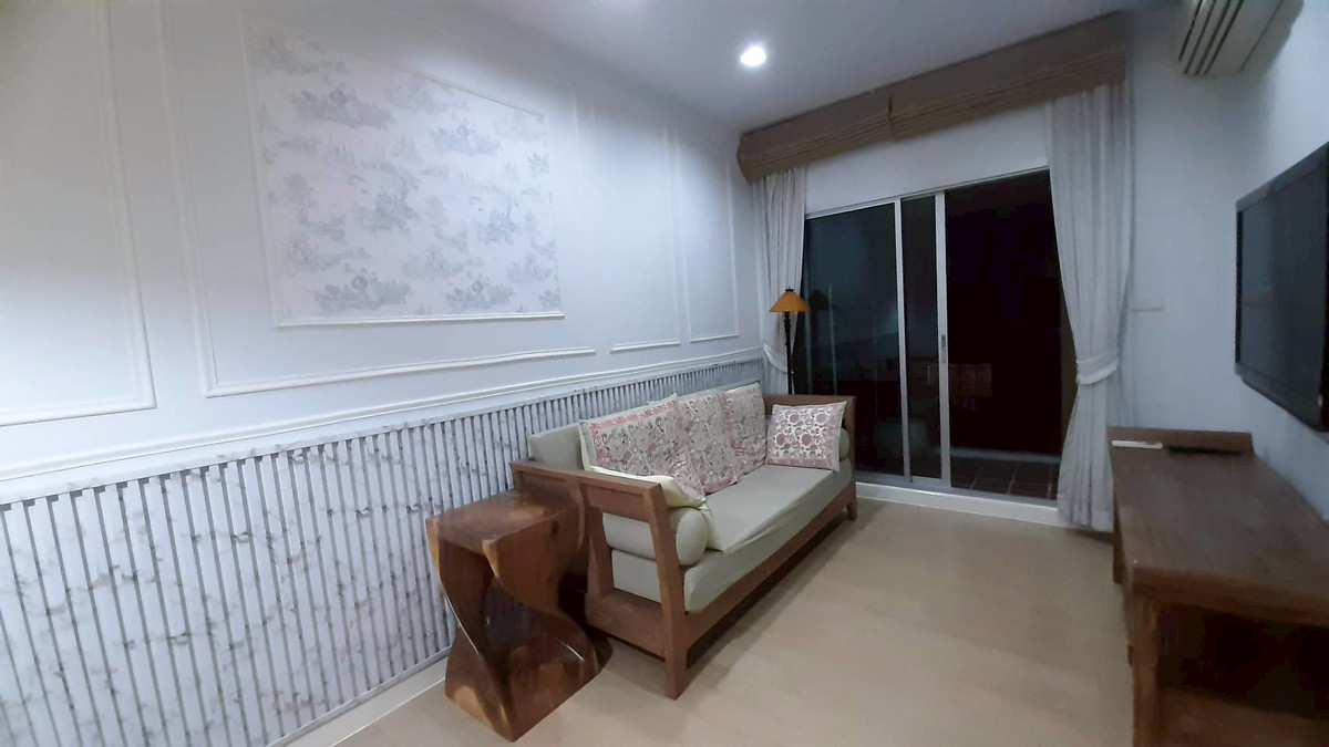 For RentCondoKasetsart, Ratchayothin : For rent, The Seed Terre Ratchayothin, meets the needs of working people! 1 bedroom, 38 sq m., private corner room, near SCB building and Kasetsart University.