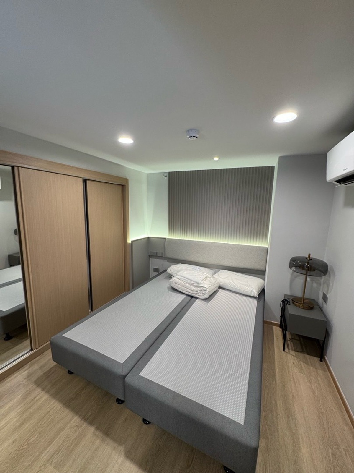 For RentCondoSiam Paragon ,Chulalongkorn,Samyan : For rent, new room, ready to move in, Culture Chula, price 32,000 baht, contact 0869017364.