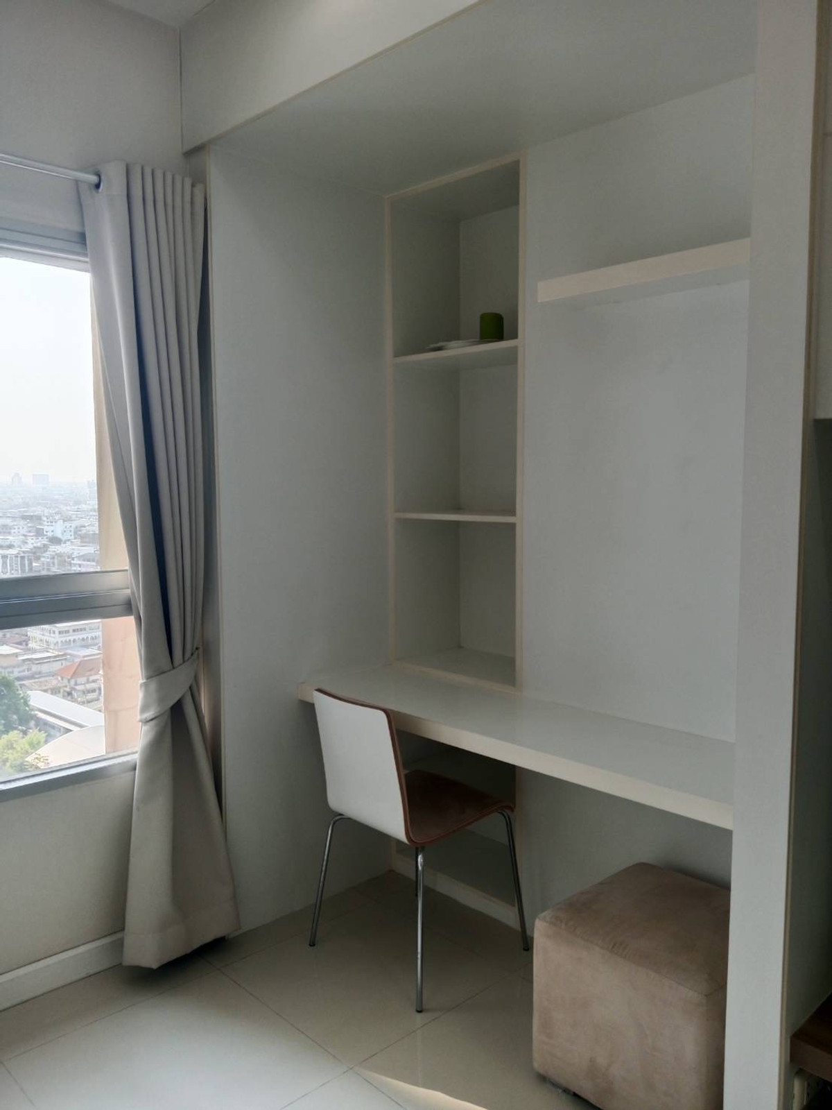 ให้เช่าคอนโดวงเวียนใหญ่ เจริญนคร : (ปล่อยเช่า) Q Huuse Sathorn 1-BR 42.56 Sq.m. เฟอร์เครื่องใช้ไฟฟ้าครบ ชั้นสูง วิวโล่ง ㅡ ใกล้ 🚆BTS กรุงธนบุรี