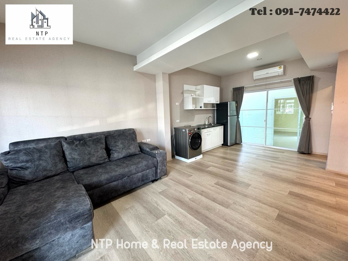 ให้เช่าทาวน์โฮมบางนา แบริ่ง ลาซาล : ให้เช่า| For rent ทาวน์โฮม 2-3 ห้องนอน หลังบ้านต่อเติมห้องเพิ่ม กว้างมาก+ติดแอร์ สามารถเพิ่มเติมเฟอร์นิเจอร์ได้ บ้านทำเลดี ตรงข้าม Mega Bangna หมู่บ้านสุดฮิต📍 Indy บางนา-รามคำแหง2 👍🏻