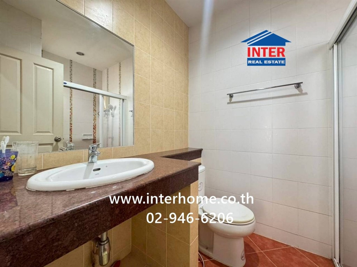 For SaleHouseBang kae, Phetkasem : 2-story detached house, 68 sq m, Parinyada Village, Wongwaen-Sathorn, Bang Khae 4 Road, Bang Khae Road, Kanchanaphisek Road, Bang Khae District, Bangkok