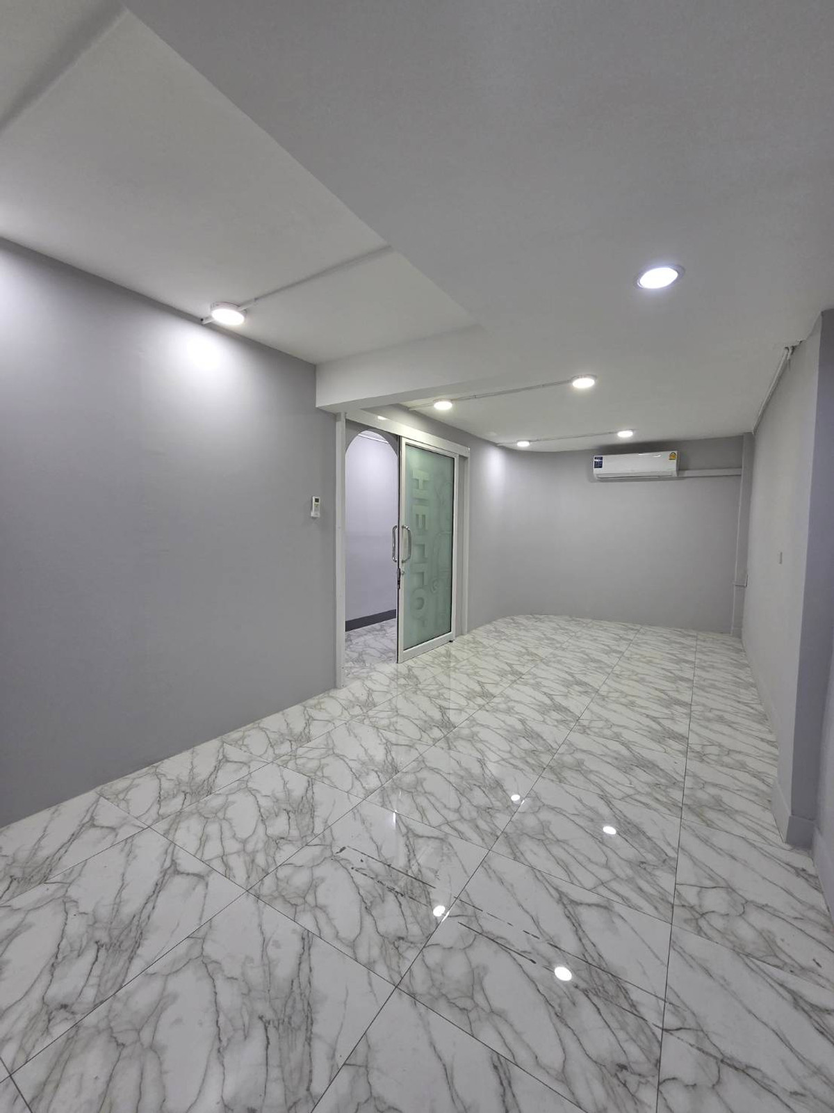 ให้เช่าอาคารพาณิชย์ปิ่นเกล้า จรัญสนิทวงศ์ : ให้เช่าอาคารพาณิชย์ ใกล้ BTS ท่าพระ เพียง 1 นาที