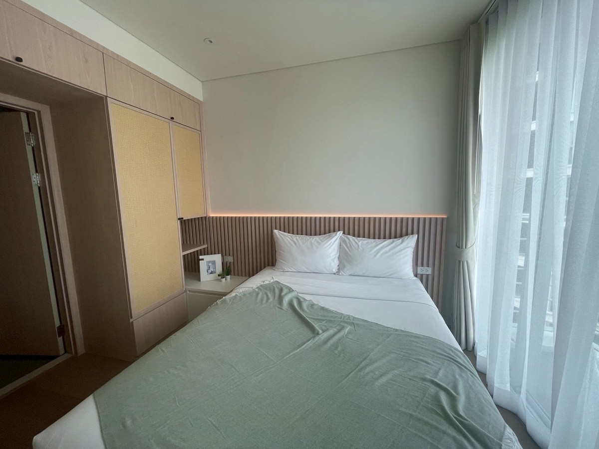 For RentCondoOnnut, Udomsuk : 🔥 FOR RENT: Spacious Renovated Condo near BTS Phra Khanong (3 mins walk) 🔥1bed large size 52sqm:37,000 THB/month