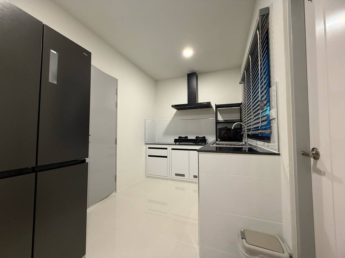 ให้เช่าบ้านปทุมธานี รังสิต ธรรมศาสตร์ : ให้เช่าบ้านเดี่ยว เซนโทร พหลฯ - วิภาวดี 3 ใกล้ โฮมโปรรังสิต เพียง 4 นาที