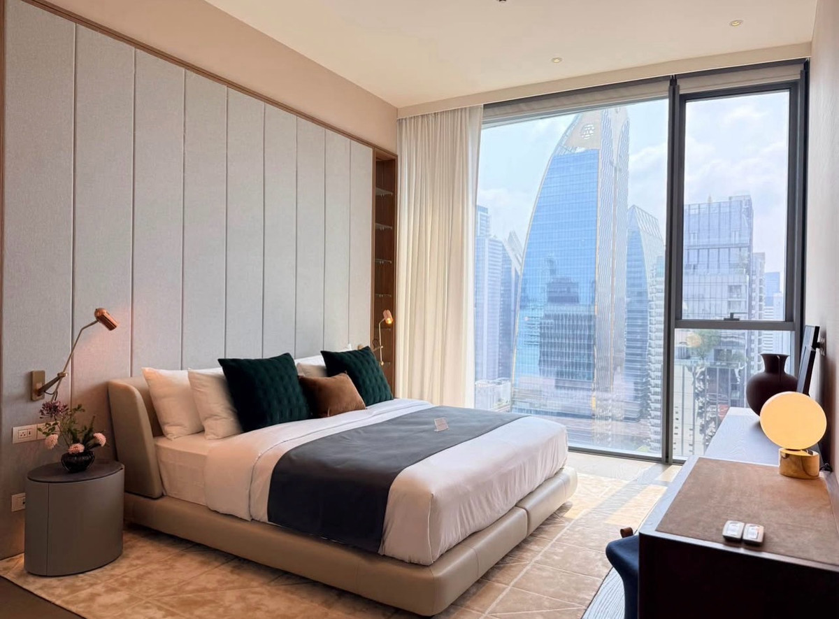 ขายคอนโดวิทยุ ชิดลม หลังสวน : 🔥 SCOPE LANGSUAN – ULTRA LUXURY FREEHOLD 🔥
RARE ITEM. LAST 2-BEDROOM WITH DIRECT IS  EMBASSY VIEW! 102.6 MB