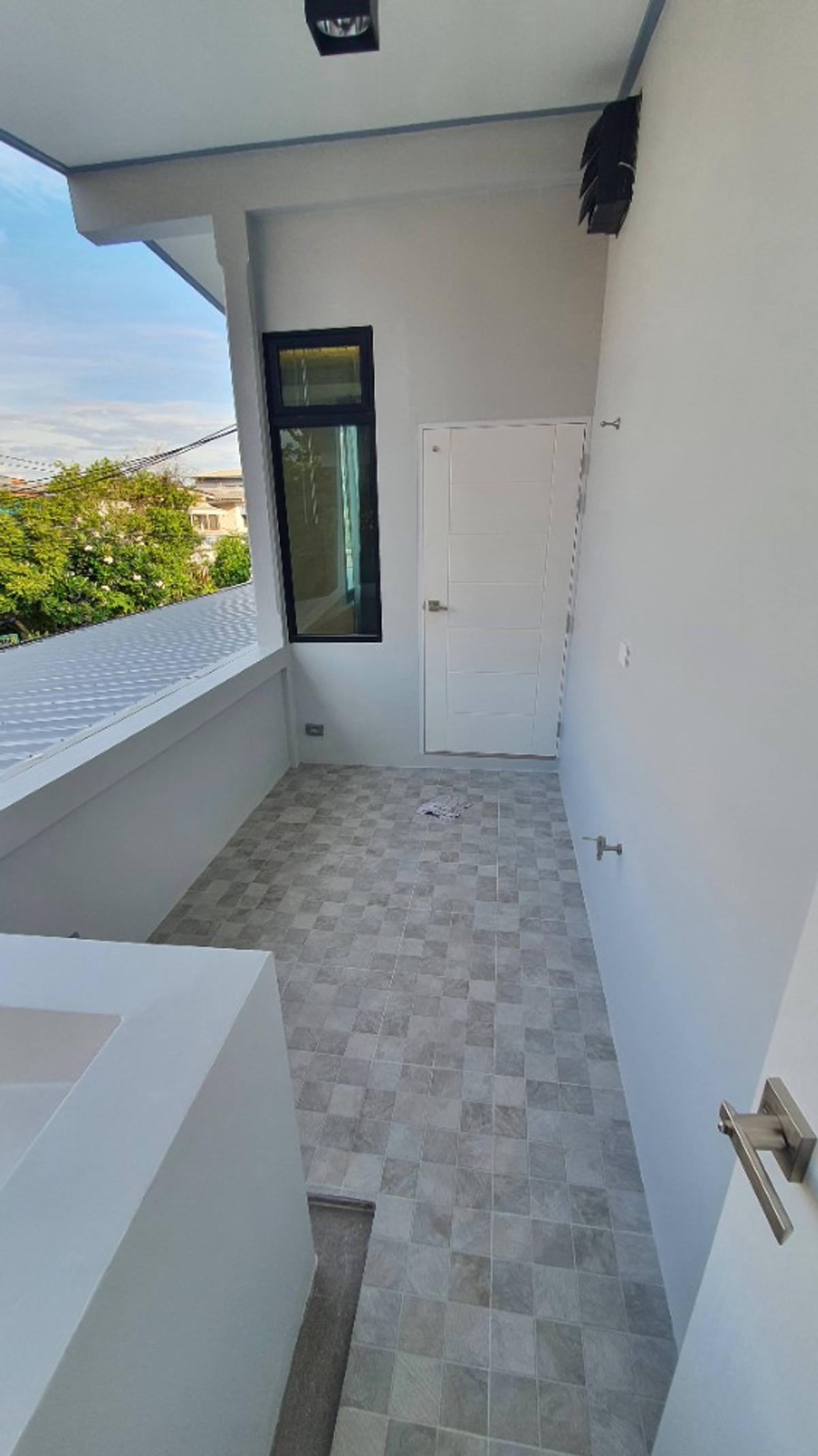 ให้เช่าบ้านโชคชัย4 ลาดพร้าว71 : บ้านเดี่ยว 2 ชั้น รีโนเวทใหม่ สไตล์โมเดิร์น ทำลเดี ให้เช่า ย่านลาดพร้าว-โชคชัย4 ใกล้โรงพยาบาลเปาโล โชคชัย 4 เพียง 2 กม.