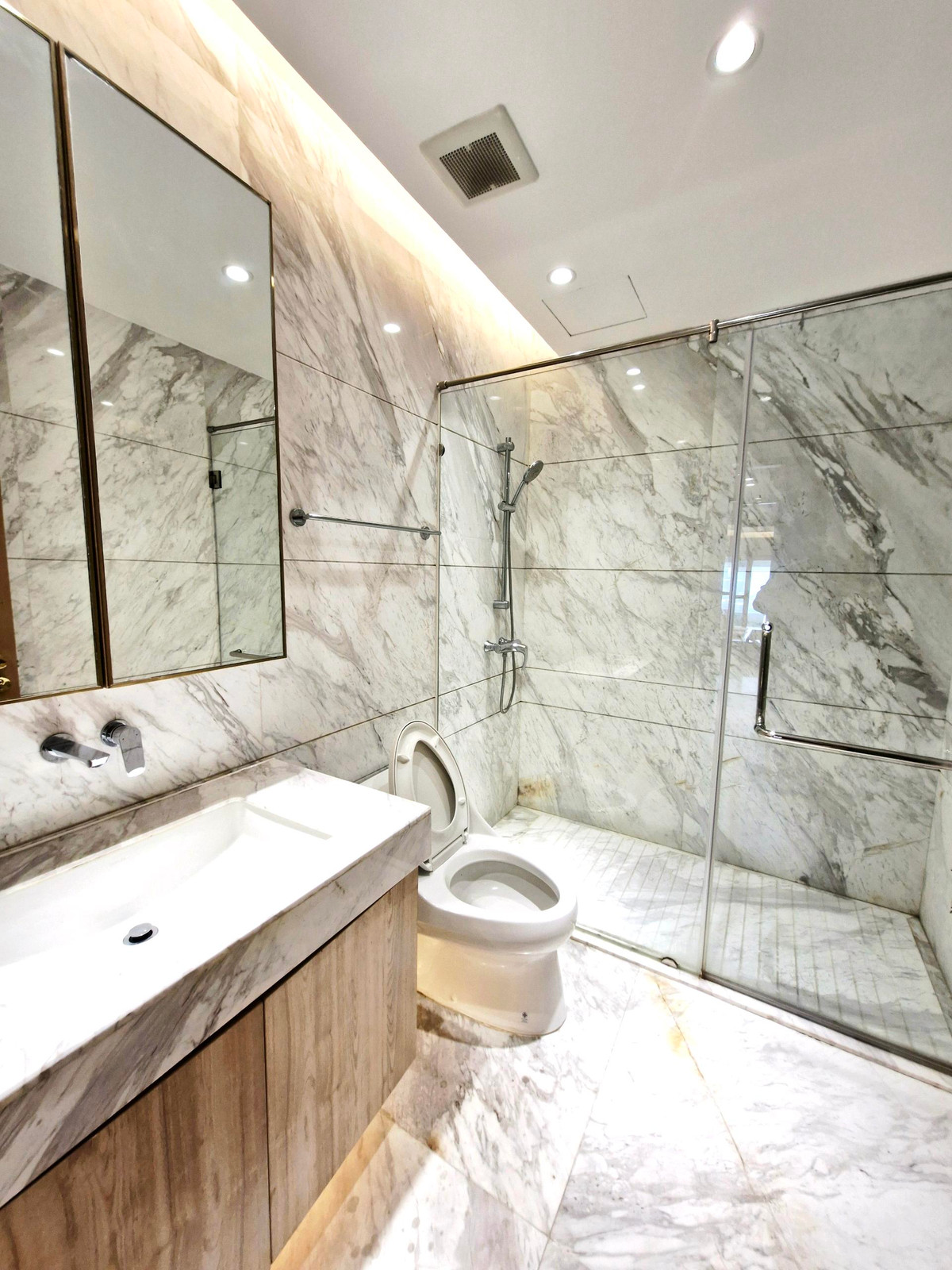 For SaleCondoSukhumvit, Asoke, Thonglor : (For Sale🔥) 📍 Le Raffine Sukhumvit24 : 3+1B5B 371sq.m. | Spacious 3 BR with private pool🌊 | 🚅 BTS Phromphong