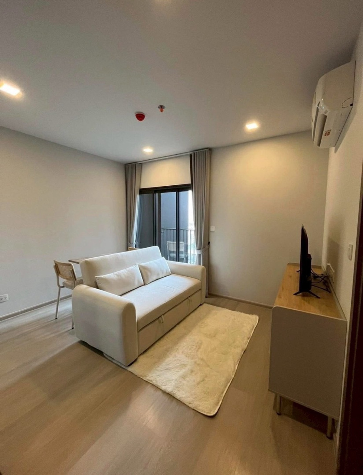 ให้เช่าคอนโดลาดพร้าว เซ็นทรัลลาดพร้าว : ให้เช่า คอนโด LIFE พหลโยธิน-ลาดพร้าว 
ตรงข้ามห้าง เซ็นทรัลลาดพร้าว 
