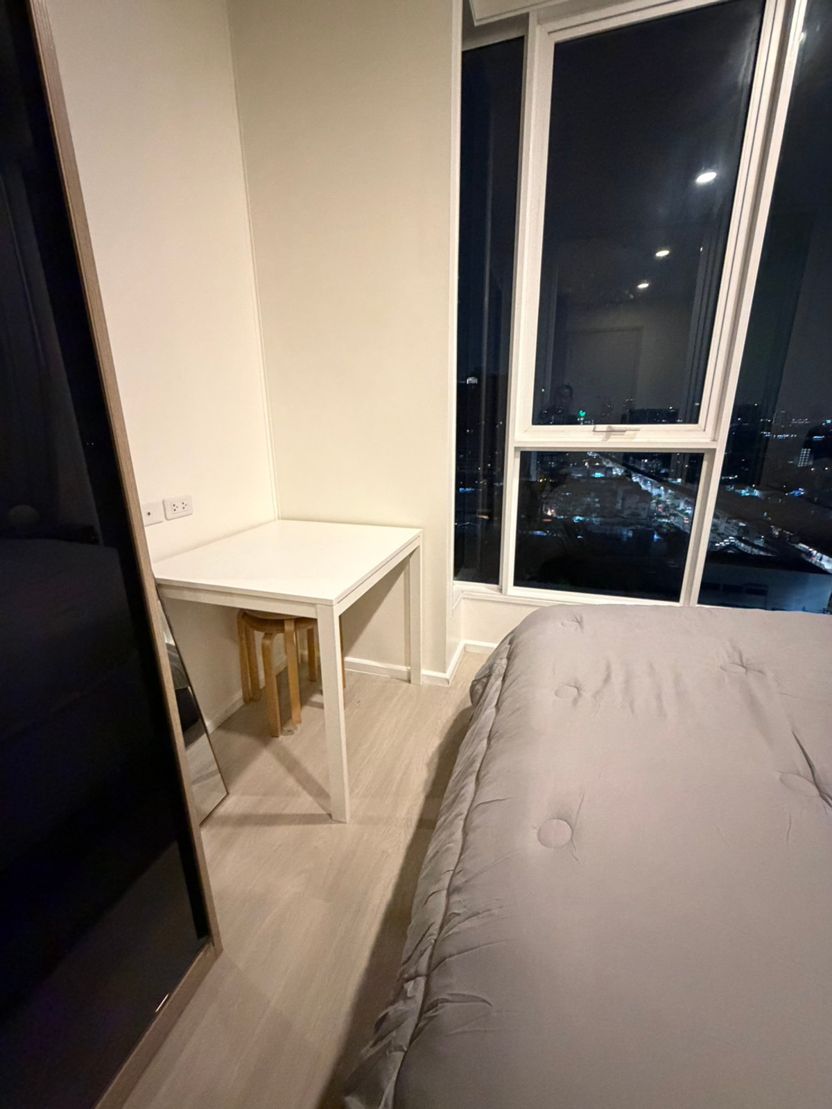 ให้เช่าคอนโดปิ่นเกล้า จรัญสนิทวงศ์ : เช่า 1 ห้องนอน 1 ห้องน้ำ เดอ ลาพีส จรัญ 81 | De Lapis Charan 81