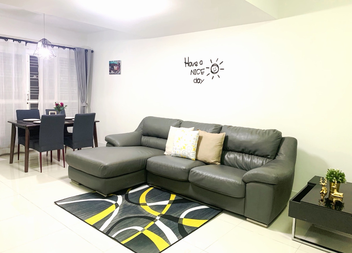 ให้เช่าทาวน์โฮมนวมินทร์ รามอินทรา : (Hold) (owner’s post) ⭐️ ทาวน์โฮม 3 ห้องนอน 2 ห้องน้ำ 2 จอดรถ หน้ากว้าง 21 ตารางวา เฟอร์นิเจอร์ครบ Fully Furnished 💥 The Connect 20 ทางด่วนวัชรพล 🔥 ทำเลใกล้ทางด่วน (รามอินทรา-อาจณรงค์ และจุดขึ้นลงทางด่วนสุขาภิบาล 5 ,จตุโชติ) 🚊ใกล้รถไฟฟ้าสายสีเขียว