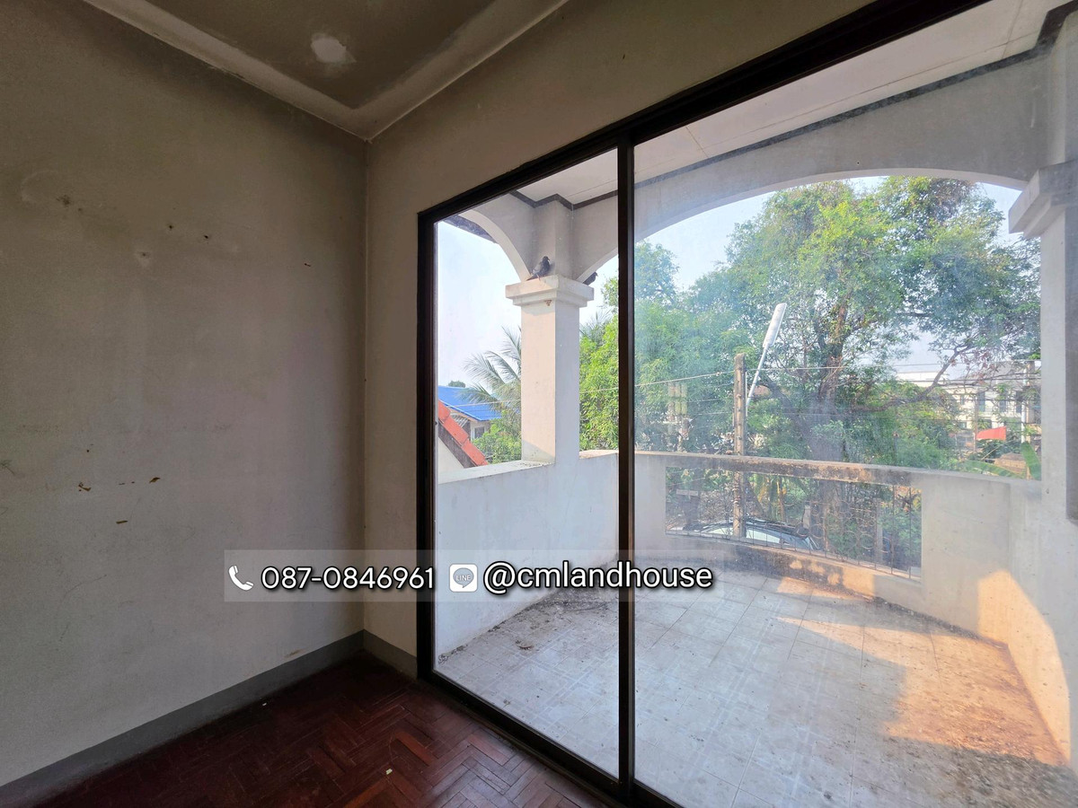 ขายบ้านเชียงใหม่ : ถูกกว่าคุ้มกว่าคอนโด! บ้านวรุณนิเวศน์ ต.แม่เหียะ อ.เมือง ใกล้แยกแม่เหียะ บิ๊กซี แม็คโคร IKEA 2 กม. ใกล้เซ็นทรัลแอร์พอร์ต 4 กม. ใกล้สนามบิน 5 กม. (ขายตามสภาพต้องปรับปรุง)