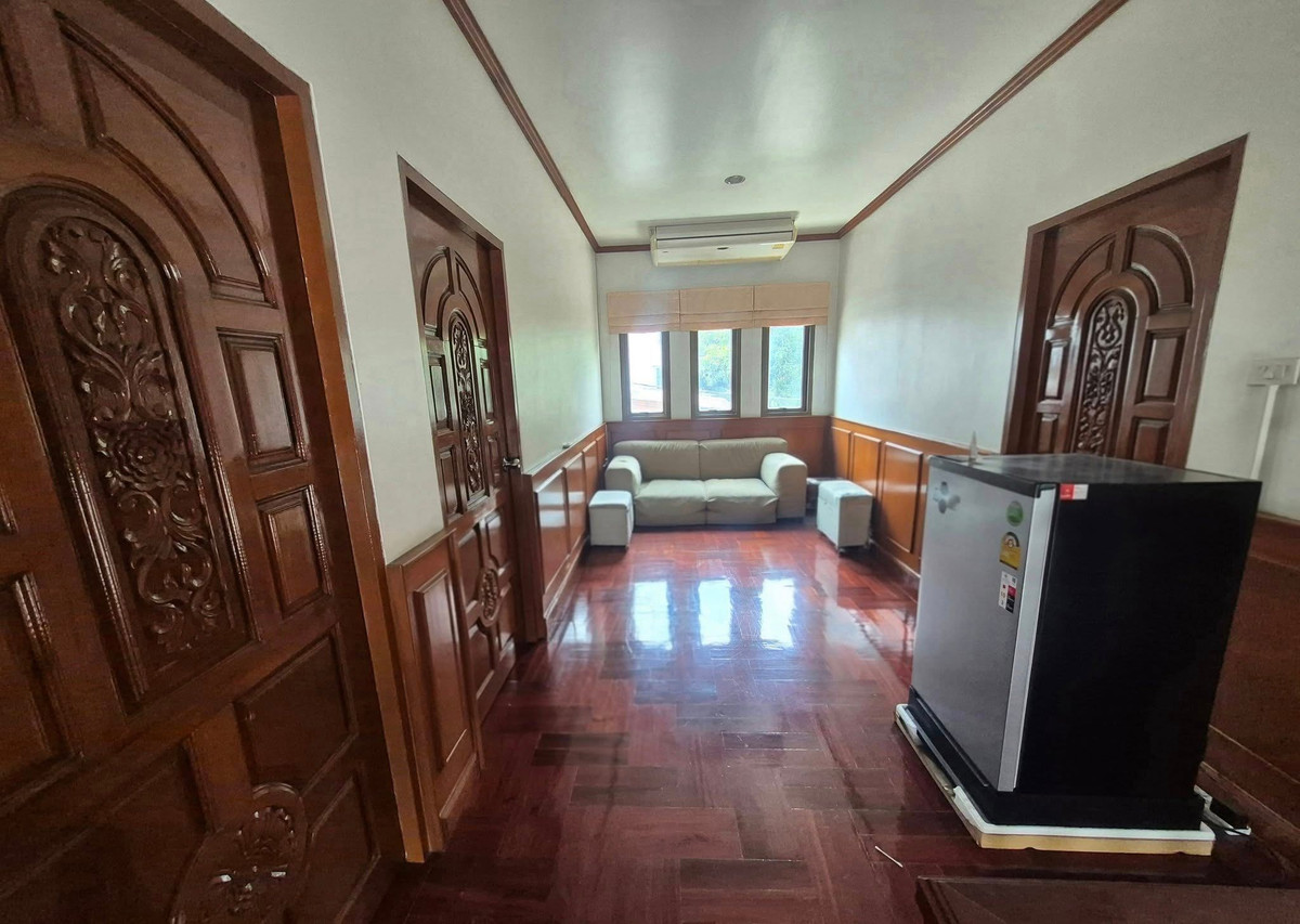 ให้เช่าบ้านรัชดา ห้วยขวาง : ᚱ ให้เช่า บ้านเดี่ยว 🔥3 ห้องนอน 1 ห้องแม่บ้าน🔥 ซอยสบายใจ สุทธิสาร 74 ตารางวา ✅ ใกล้ MRT สุทธิสาร