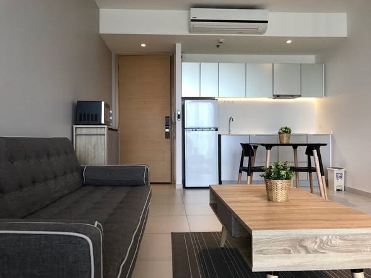 ให้เช่าคอนโดสุขุมวิท อโศก ทองหล่อ : For Rent The Lofts Ekkamai 