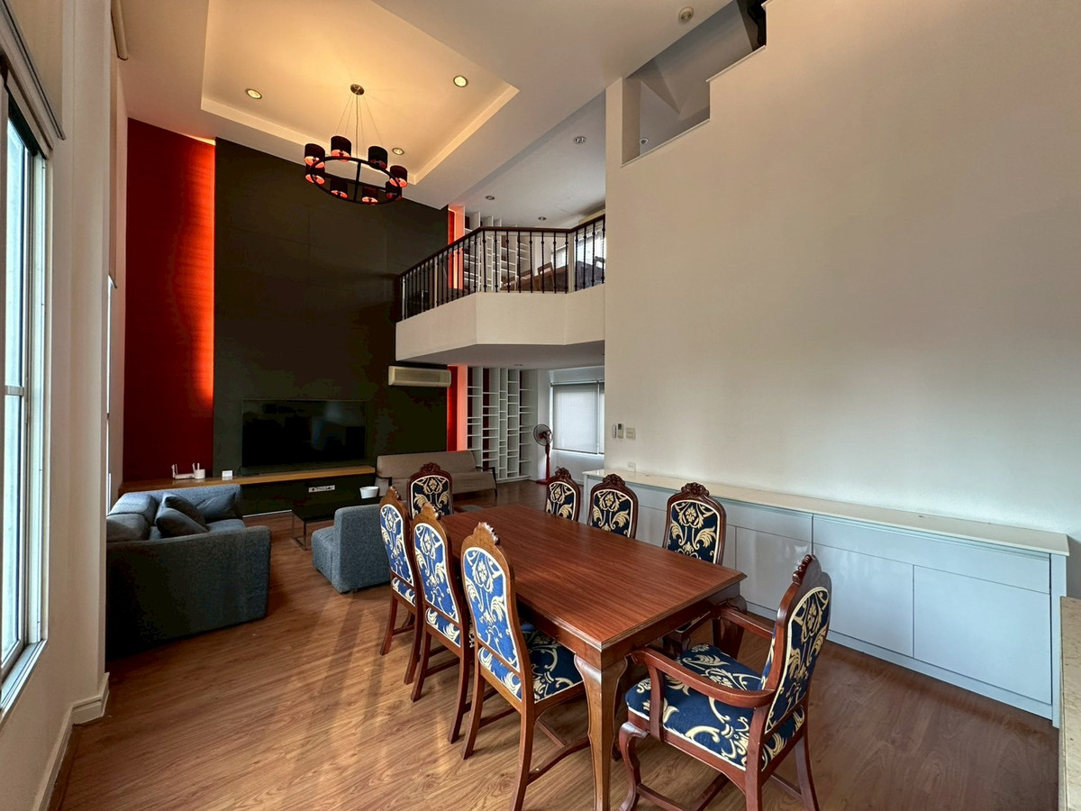 ให้เช่าทาวน์โฮมสุขุมวิท อโศก ทองหล่อ : Luxury Townhouse in Thonglor | Large Living Space 386 Sq.m. Near BTS Thonglor | ทาวน์เฮ้าส์ขนาดใหญ่ในย่านทองหล่อ หนึ่งในทำเล Prime Residential Area ของกรุงเทพ 