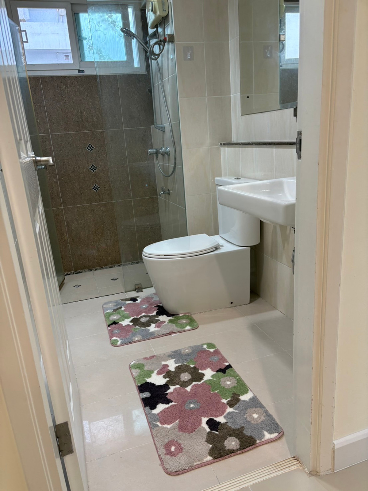 ให้เช่าทาวน์โฮมเลียบทางด่วนรามอินทรา : RH033526 ให้เช่า ทาวน์โฮม 3 ชั้น 3 ห้องนอน at Baan Klang Muang Urbanion Rama 9-Ladprao