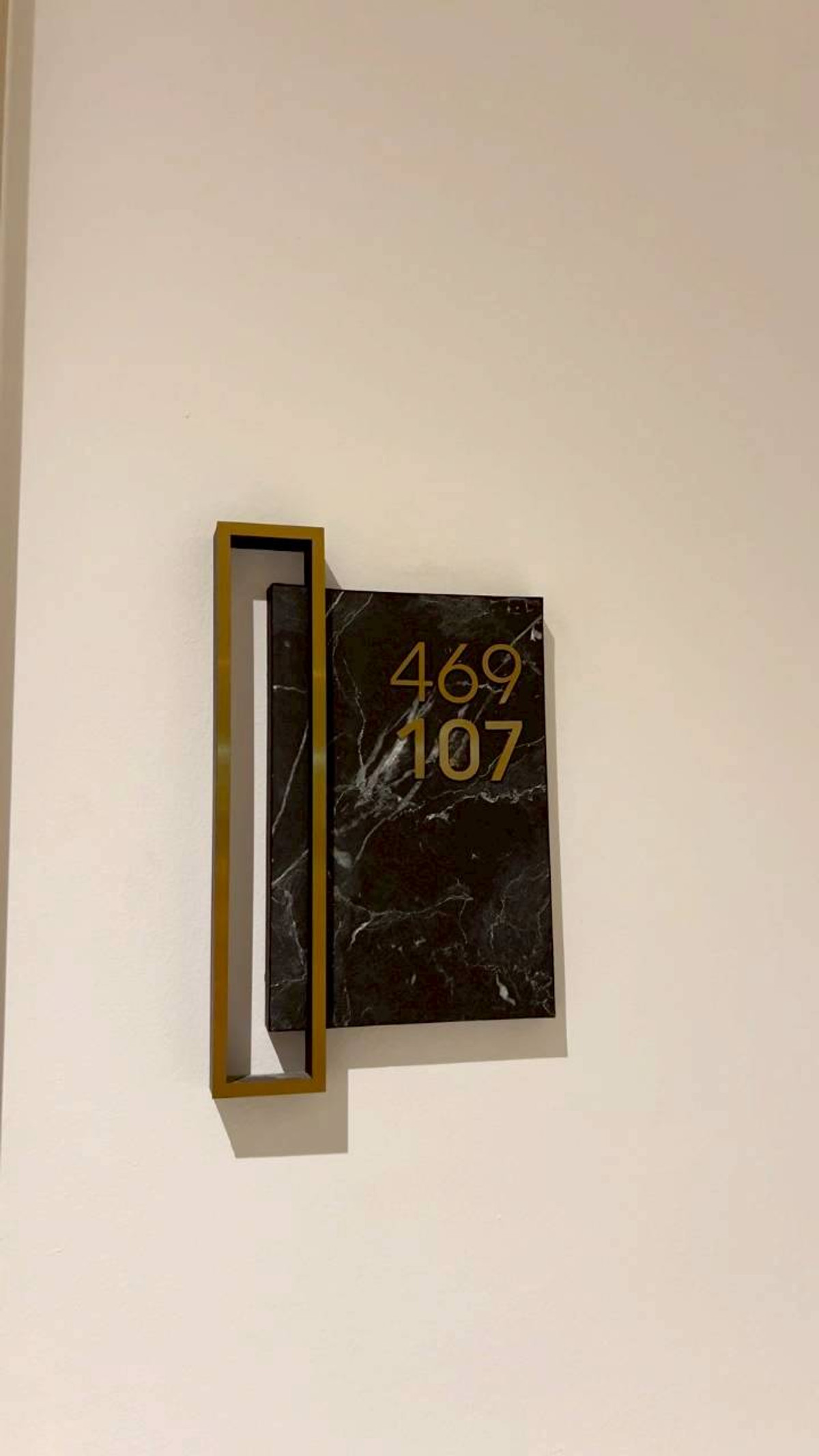 ให้เช่าคอนโดพระราม 9 เพชรบุรีตัดใหม่ RCA : ให้เช่าคอนโด Ashton Asoke - Rama 9 ตกแต่งครบครัน (S15-42577)