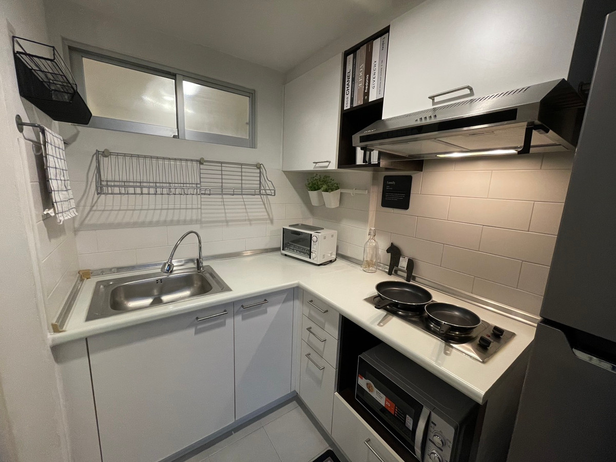 For RentCondoRamkhamhaeng, Hua Mak : Newly renovated condo for rent The room is beautifully decorated as described. Hurry and reserve before the university opens. Lumpini Vill Ramkamhang26 call 0896620022