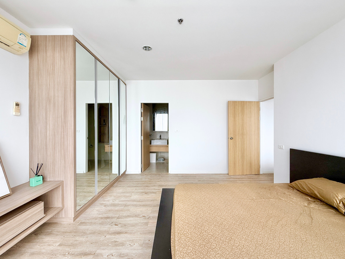 For SaleCondoLadprao, Central Ladprao : For sale📌 The issara Ladprao 1 bed 1 bath 52 Sq.m 5,290,000 baht Call 092-2462653 Donut