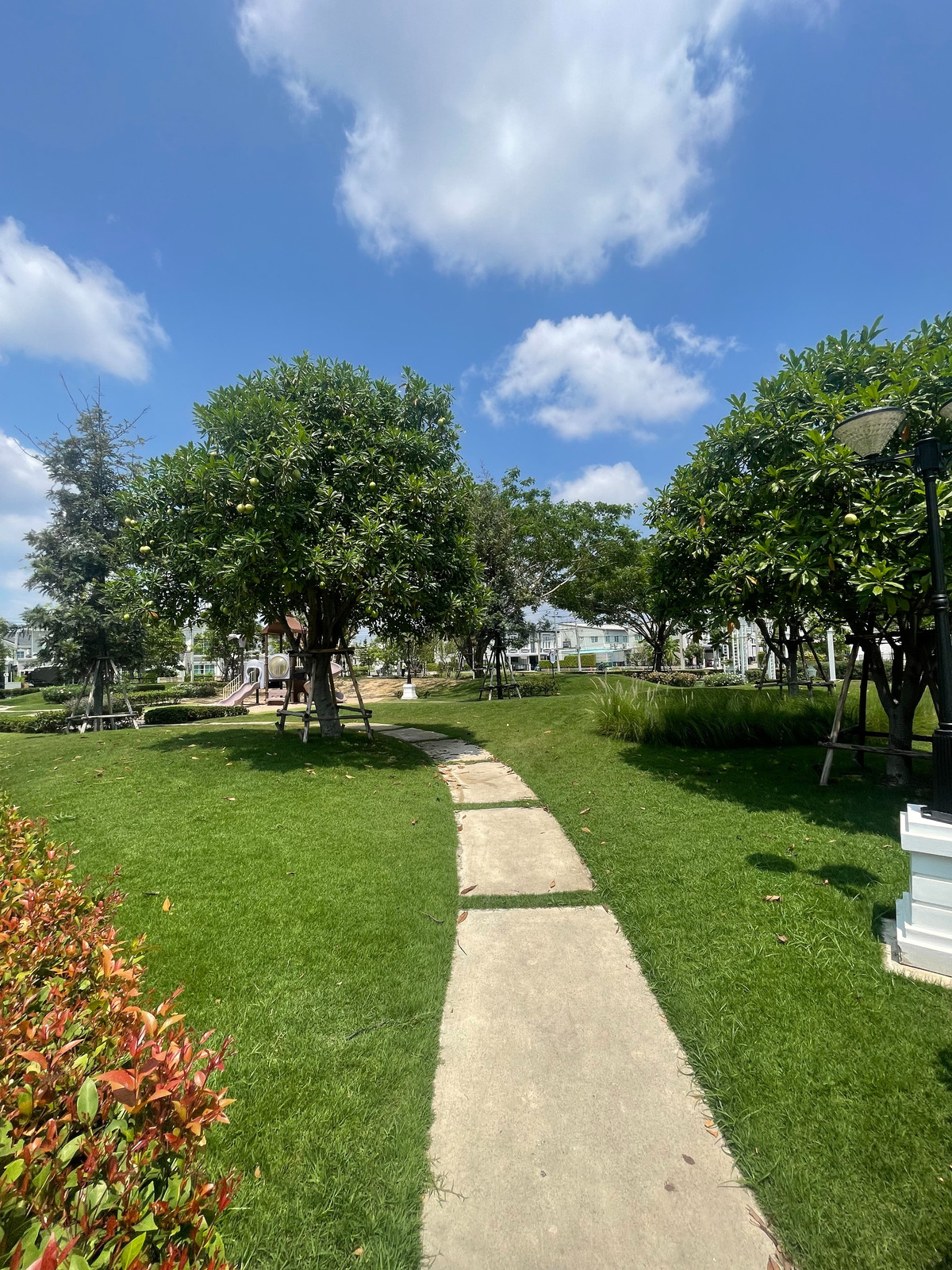 ขายบ้านสมุทรปราการ สำโรง : บ้านเดี่ยว ราคาพิเศษ! โกลเด้น นีโอ สุขุมวิท-ลาซาล (Golden Neo Sukhumvit-Lasalle) 35.7 ตร.ว. ใกล้ BTS สำโรง