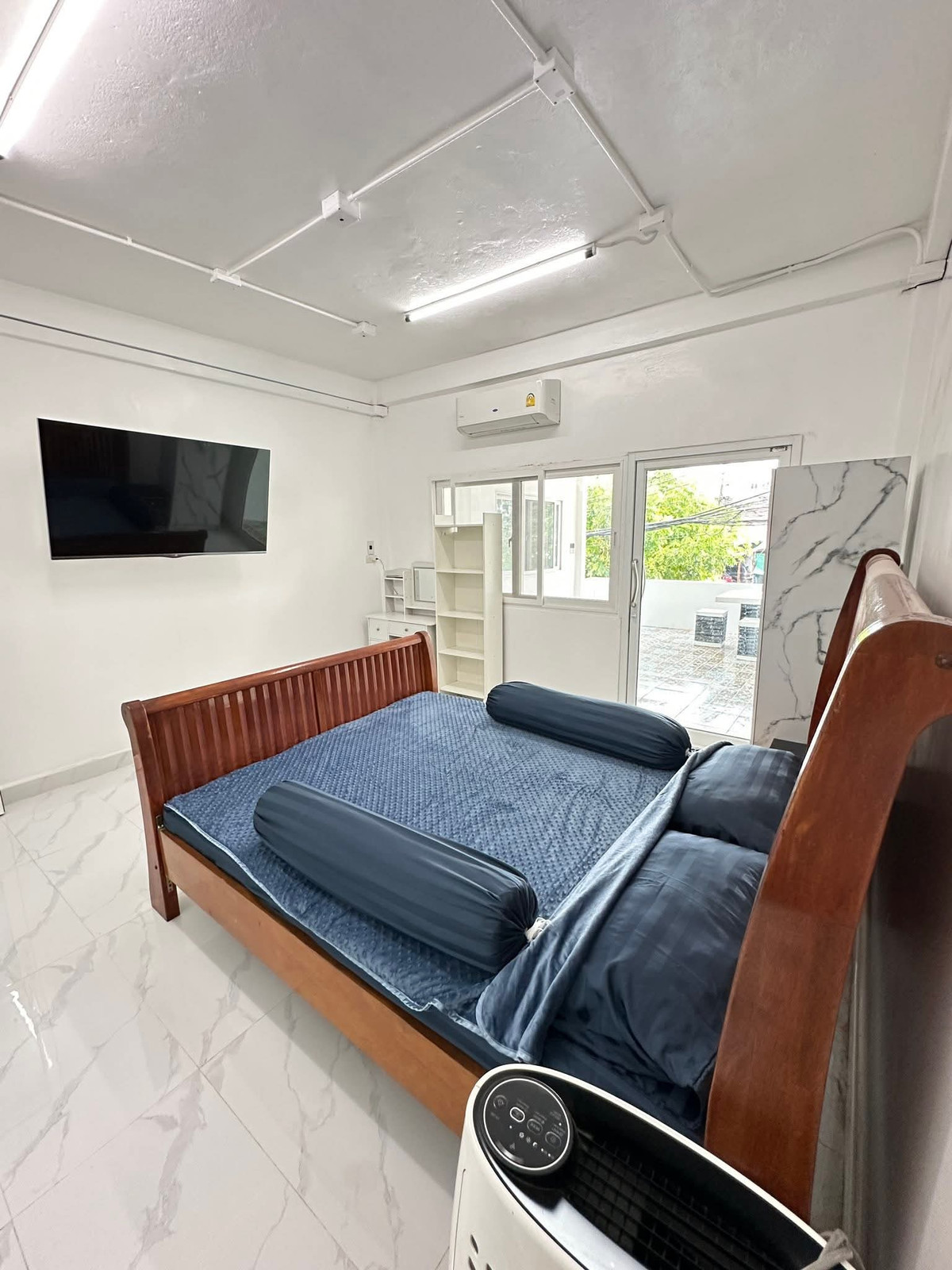 ให้เช่าทาวน์โฮมบางซื่อ วงศ์สว่าง เตาปูน : ให้เช่าทาวน์โฮม 3 ชั้น ทำเลประชาชื่น ใกล้ ม.ธุรกิจบัณฑิตย์ (DPU) 