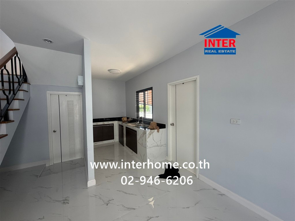 For SaleHouseBuri Ram : 2-story detached house, 67.9 sq m, Thada Diasis Village. Near Sarasas Witaed Buriram School, Soi Thada Soi 2, Road No. 3021 Road number 288 (Luang Mueang Road) Mueang Buriram, Buriram