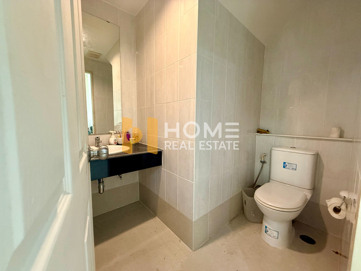 For SaleTownhomePattanakan, Srinakarin : Baan Klang Muang Urbanion Srinakarin / 3 Bedrooms (FOR SALE), Baan Klang Muang Urbanion Srinakarin / 3 Bedrooms (FOR SALE) GNG023