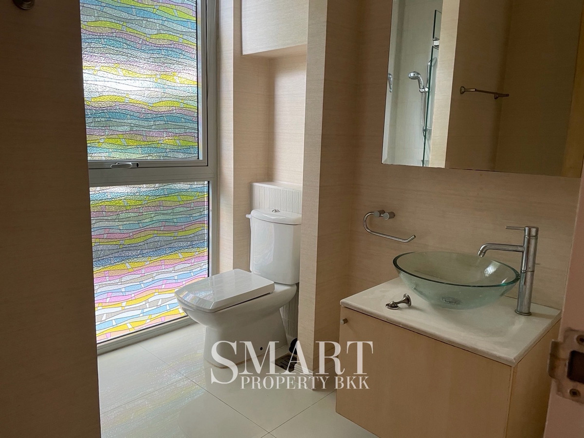 For RentHouseVipawadee, Don Mueang, Lak Si : 📍 Hyde Park Donmueang : Type C1 | Private Luxury Family Home. Only 5 min. to Harrow IS.