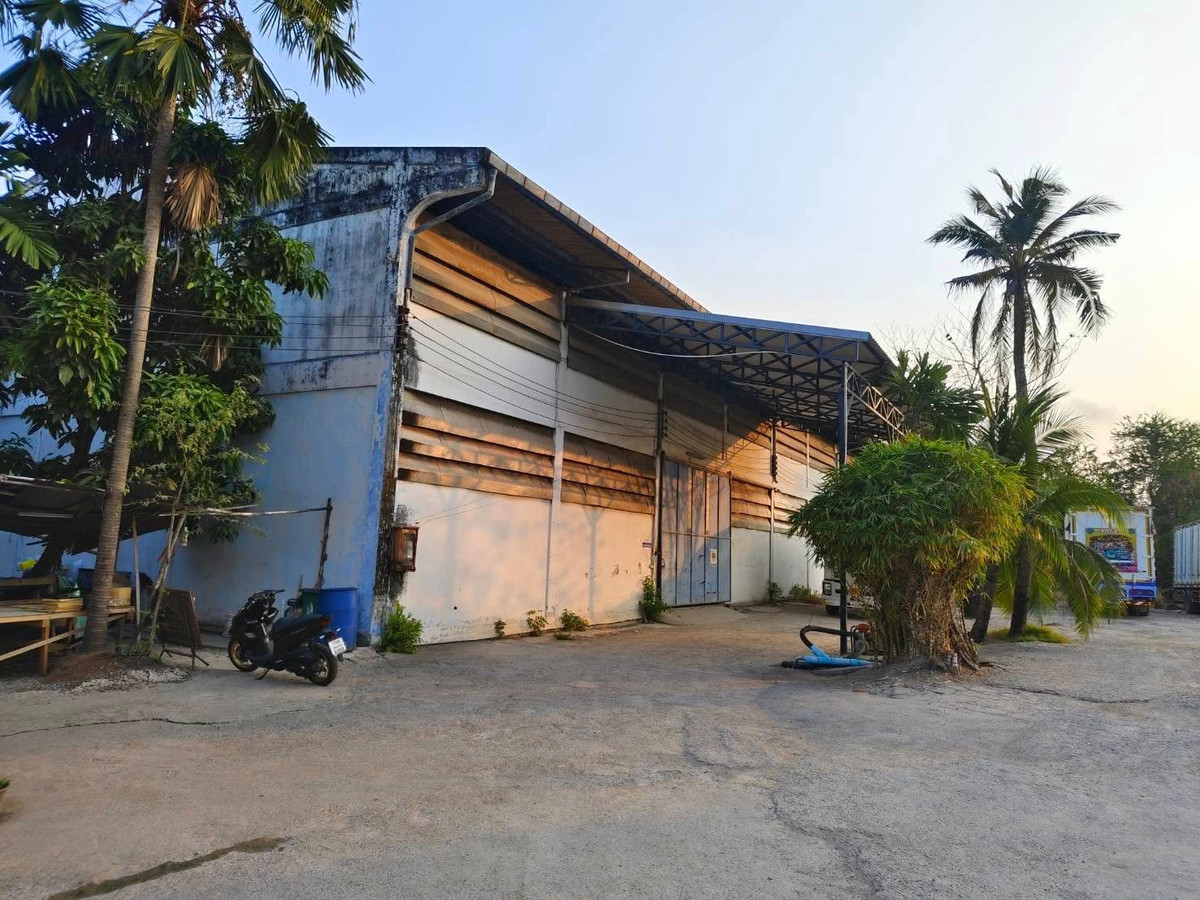 ให้เช่าโกดังพระราม 2 บางขุนเทียน : โกดังให้เช่าพระราม2 ติดถนนใหญ่ โกดังบางกระดี่ แสมดำ ขนาดโกดัง 1,200ตรม. พร้อมสำนักงาน4ชั้น บริเวณที่จอดกว้างขวาง