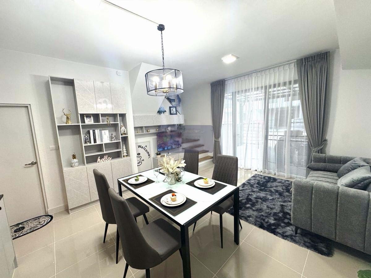 ให้เช่าทาวน์โฮมบางนา แบริ่ง ลาซาล : ทาวน์โฮม 2 ชั้น พร้อมเฟอร์นิเจอร์ ตกแต่งสวยงาม ให้เช่า ย่านบางนา-บางพลี ใกล้เมกาบางนา เพียง 2 กม.