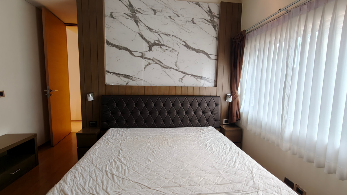 ขายคอนโดสีลม ศาลาแดง บางรัก : ขายคอนโดศาลาแดง เรสซิเดนซ์ 