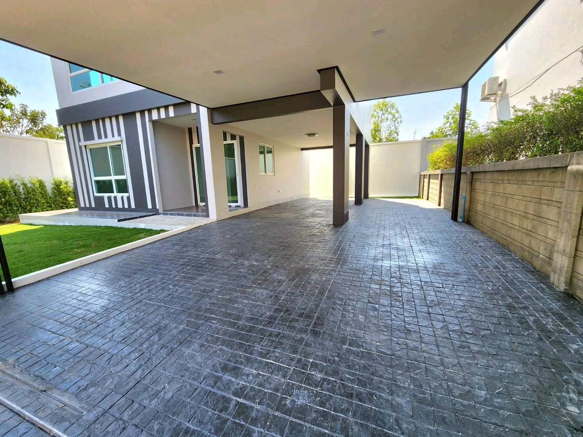 For SaleHouseRama5, Ratchapruek, Bangkruai : 🔥For sale Casa Premium Village Ratchaphruek-Rama 5, 3-story detached house, newly renovated, near the Bang Phlu BTS station.