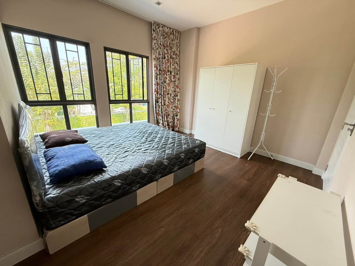 For RentHousePathum Thani,Rangsit, Thammasat : 🔥🔥 Brand new house New model house price 55.,000 /month 🔥🔥 🏡 Single house, Pathum Thani, Bangkok Boulevard project, Tiwanon-Rangsit (Bangkadi zone), Pathum Thani.