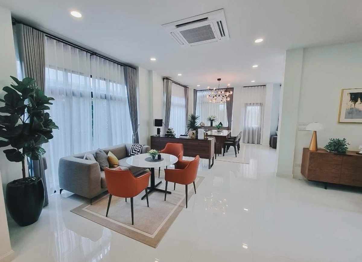 For RentHouseLadkrabang, Suwannaphum Airport : Luxury house for rent Perfect Masterpiece Sukhumvit 77 corner unit large land pet friendly near Suvarnabhumi Airport