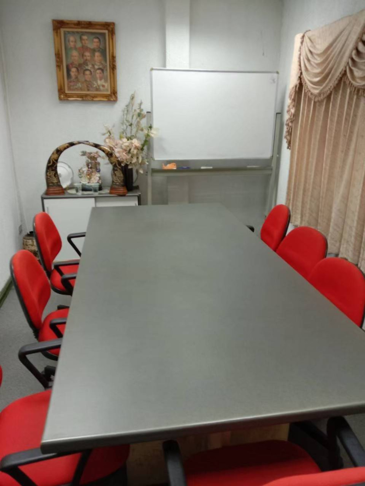 For SaleHome OfficeLadprao, Central Ladprao : 96382 - Home office for sale and rent, Nakniwat 2, 6 work rooms, 3 bathrooms, office furniture with 240 sq m, width 4.6*16 meters.