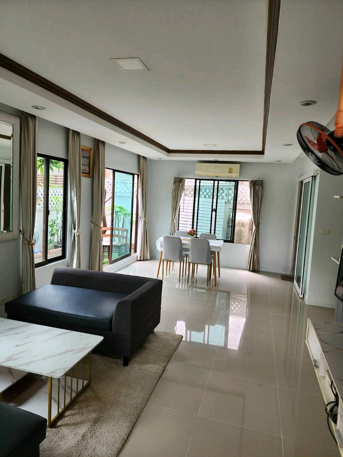 For RentPattanakan, Srinakarin : Twin house for rent 53,000 months.