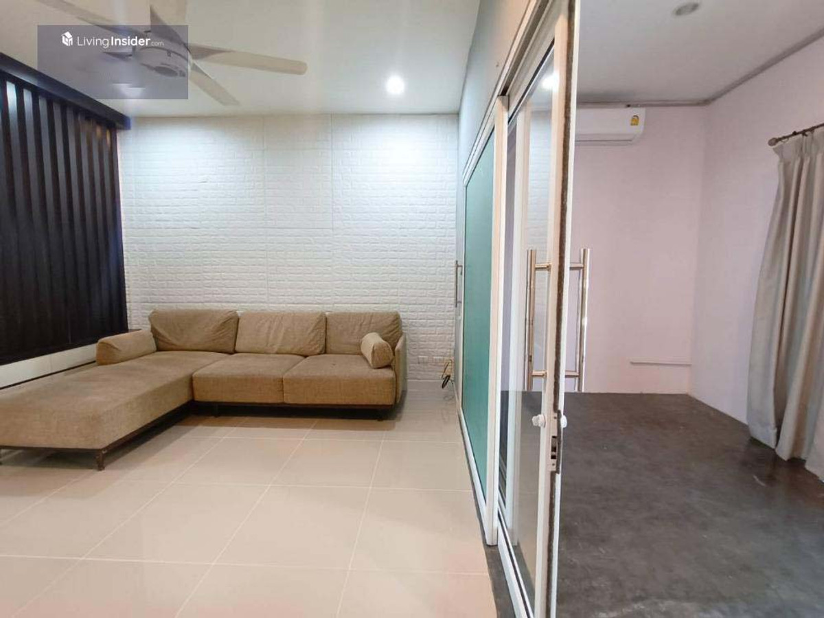 For RentTownhomeRathburana, Suksawat : 2-story townhome, corner room, beautifully decorated, for rent in Suksawat-Rat Burana area. Near Bang Pakok 1 Hospital, only 1.8 km.