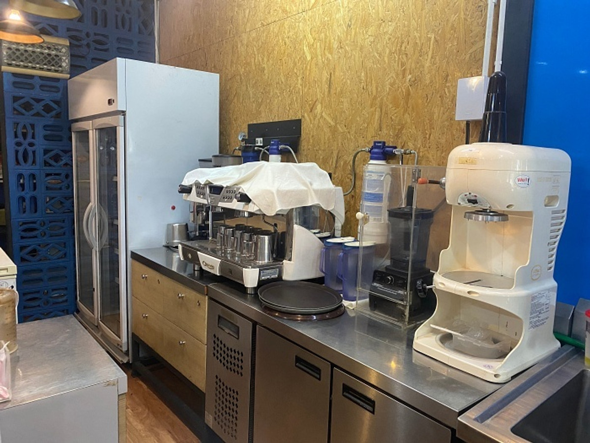 เซ้งร้านค้า/ตลาดนัดพุทธมณฑล ศาลายา : เซ้งร้าน ซูชิมั้ย ถนนพุทธมณฑล สาย 2  บ่อน้ำมันพลาซ่า ติดถนนใหญ่ มีที่จอดรถสะดวก