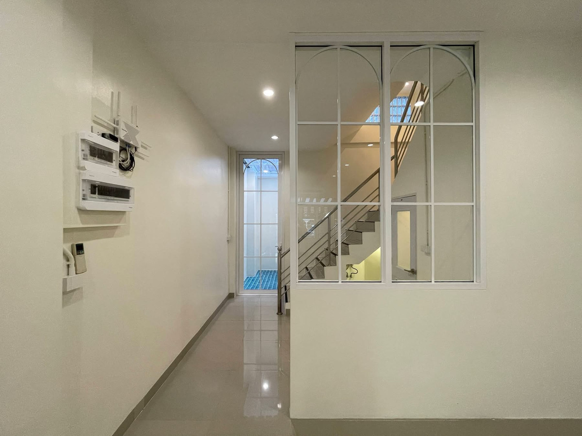 ให้เช่าทาวน์โฮมสุขุมวิท อโศก ทองหล่อ : หายาก! 🏡ทาวน์เฮาส์รีโนเวทใหม่ สุขุมวิท 93 🚆ใกล้ BTS บางจาก เพียง 150 เมตร