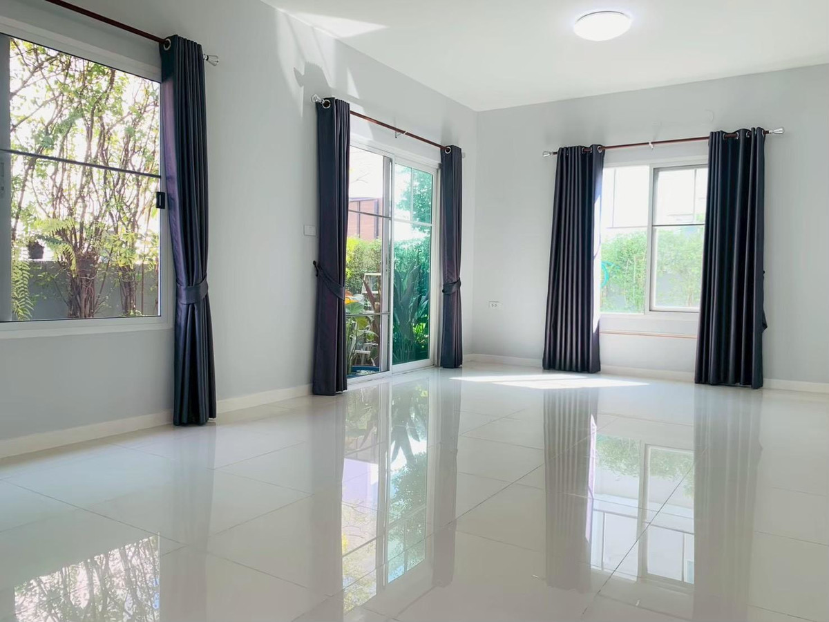 ขายบ้านพุทธมณฑล ศาลายา : 95903 - ขาย บ้านเดี่ยว 2 ชั้น โครงการ Villaggio Pinklao-Salaya ถนนสำเร็จพัฒนา ต.ศาลากลาง อ.บางกรวย จ.นนทบุรี