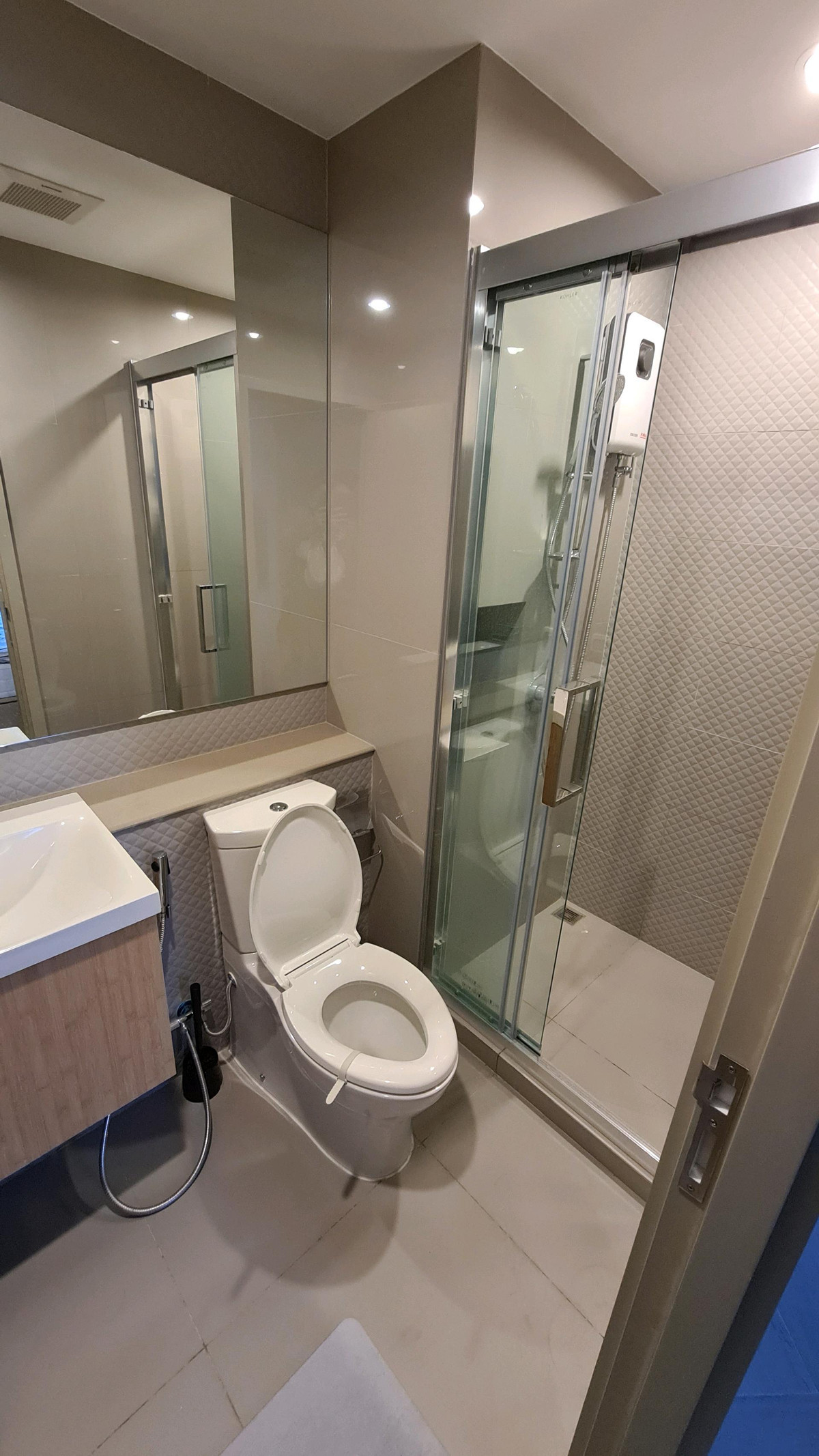 ขายคอนโดท่าพระ ตลาดพลู วุฒากาศ : ขายด่วน THE PRIVACY THAPHRA INTERCHANGE อยู่เองก็ดี ลงทุนก็ใช่ — ทำเลท่าพระ นัดชมห้องทันที 0636165390