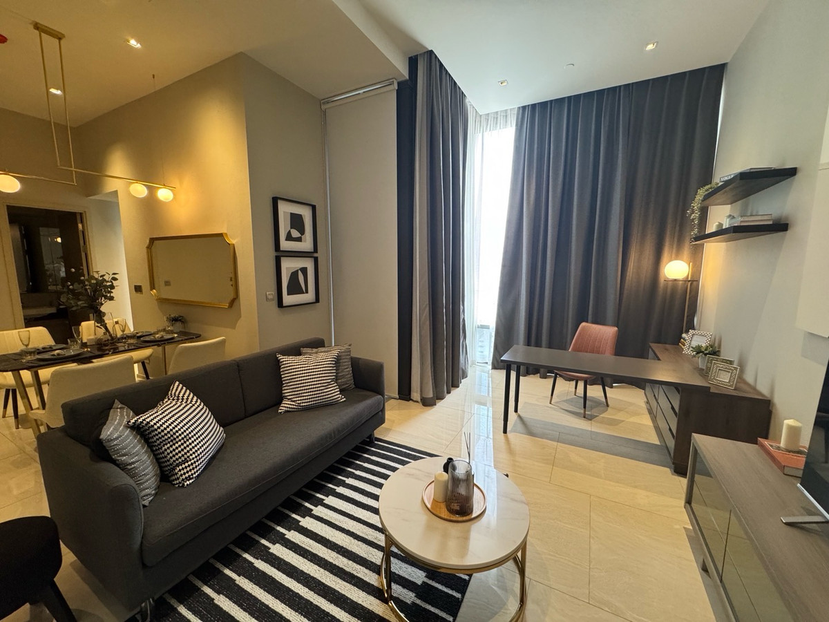 For RentCondoSilom, Saladaeng, Bangrak : For Rent Ashton Silom 2 Bedroom price 70,000 baht contact 0869017364