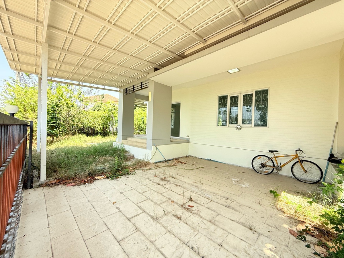 For SaleHouseRathburana, Suksawat : Complete functions, all in one house, large house up to 83 sq m. Saransiri Pracha Uthit - Suksawat Location next to the main road