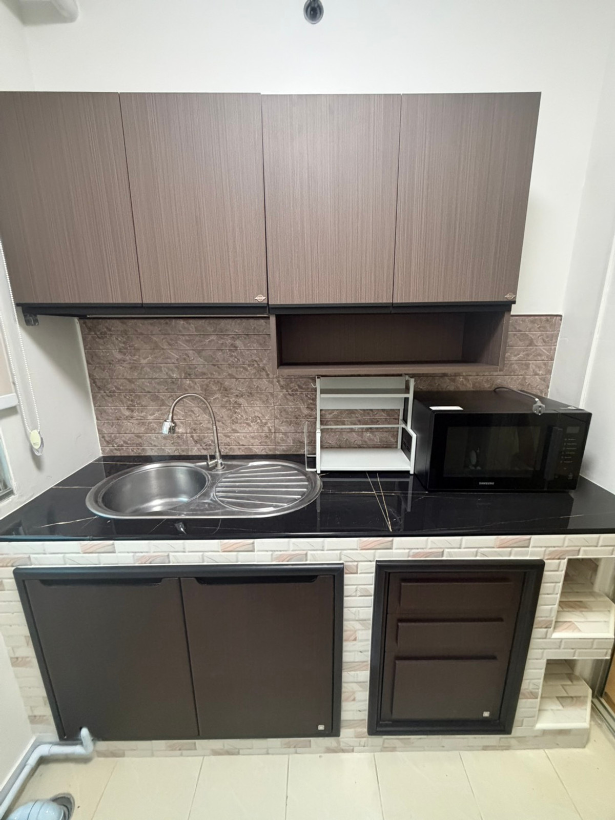 For RentCondoPattanakan, Srinakarin : Condo for rent, Supalai Park Srinakarin, fully furnished, ready to move in, near the BTS. If interested, contact Iine: @yyk6635b (with @ in front too)