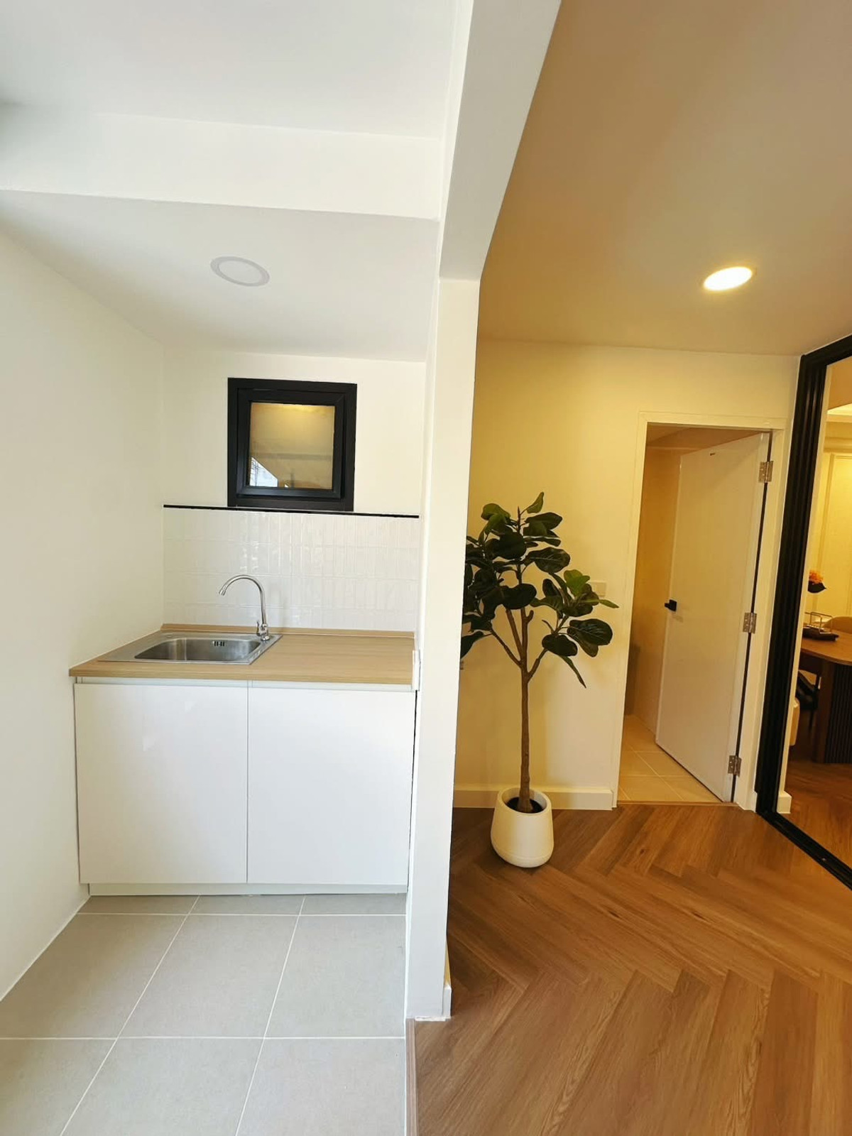 ขายคอนโดรัชดา ห้วยขวาง : 🐶 Pet-friendly! เลี้ยงสัตว์ได้ ใจกลางเมือง GRAND PARK TOWN ห้องสวย พร้อมอยู นัดชมเลย 063-616-5390